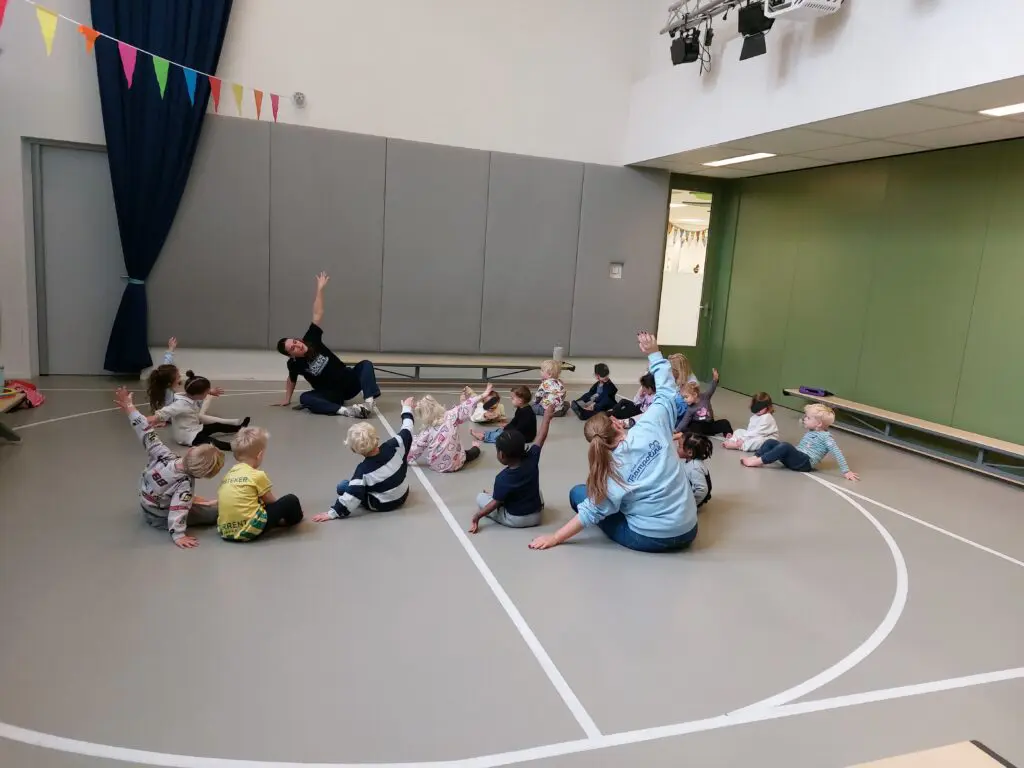 Kinderen spelen | 5-jarig jubileum Kindcentrum Trampoline