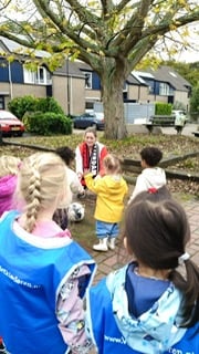 Kinderen spelen buiten | 5-jarig jubileum Kindcentrum Trampoline